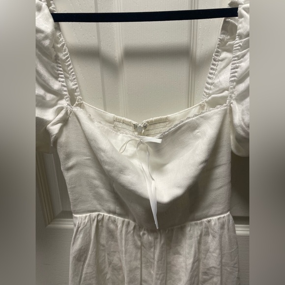 Reformation Marella Linen Puff-Sleeve Dress white 2 - Picture 6 of 10